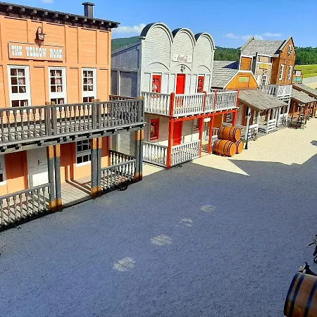 El Paso City Zlatibor: Wild West Treehouse Cottages Exterior photo