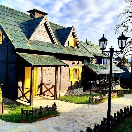 El Paso City Zlatibor: Wild West Treehouse Cottages Exterior photo