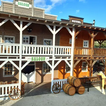 El Paso City Zlatibor: Wild West Treehouse Cottages Exterior photo