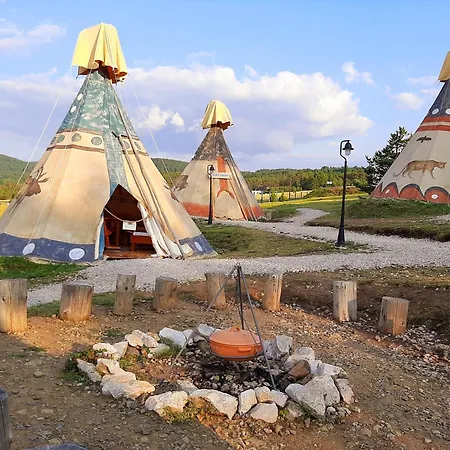 El Paso City Zlatibor: Wild West Treehouse Cottages Room photo
