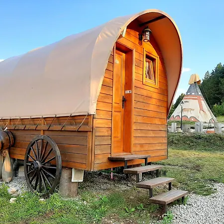 El Paso City Zlatibor: Wild West Treehouse Cottages Room photo