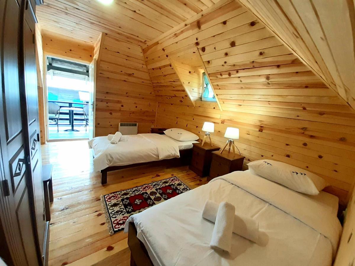 El Paso Zlatibor: Wild West Treehouse Apartment *